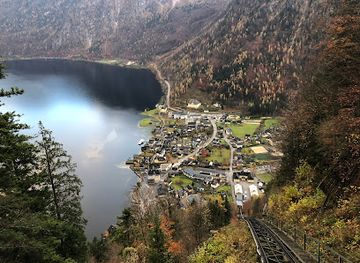 austria/hallstatt/attraction/gedenkbrunnen