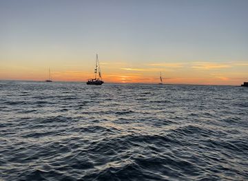 portugal/porto/foz-do-douro/attraction/chafariz-do-passeio-alegre