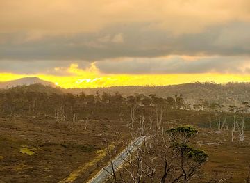 australia/cradle-mountain-lake-st-clair-national-park/attraction/cradle-mountain-stables