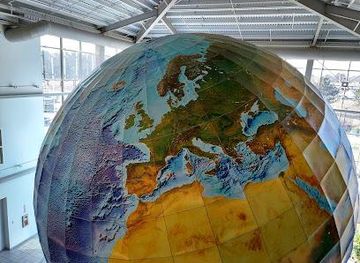 idaho/lewiston/attraction/eartha-globe