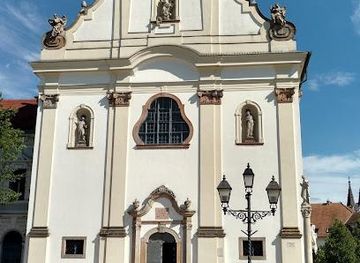 hungary/vac/attraction/church-of-the-whites