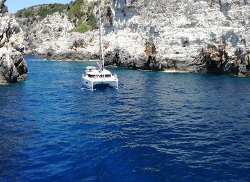 greece/paxos/attraction/ortholithos