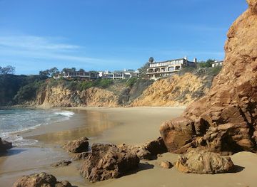 california/laguna-beach/attraction/crystal-cove-state-park