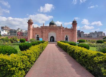 bangladesh/madhupur-tract/attraction/lalbagh-fort