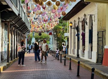 panama/panama-city/attraction/la-calle-de-los-sombreros