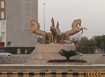 pakistan/central-punjab/attraction/horse-fountains