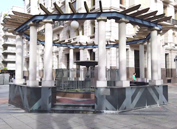uruguay/montevideo/attraction/fountain-plaza-cagancha