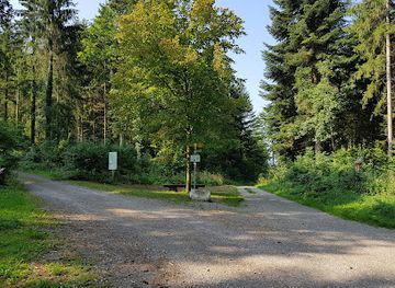 germany/hohenzollern-castle/attraction/hexenlinde