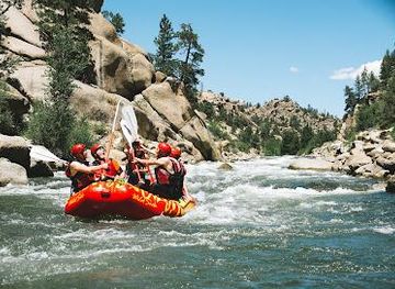 colorado/salida/attraction/american-adventure-expeditions-whitewater-rafting