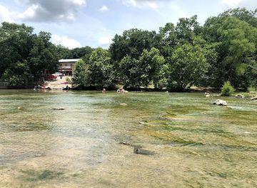 texas/new-braunfels/attraction/rockin-r-river-rides