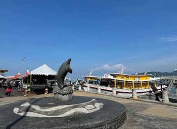malaysia/kota-kinabalu/attraction/dolphin