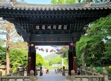 south-korea/yeongnam-region/attraction/seongnamsa-temple