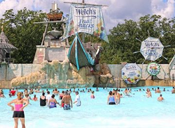 new-jersey/jersey-shore/attraction/six-flags-hurricane-harbor-new-jersey