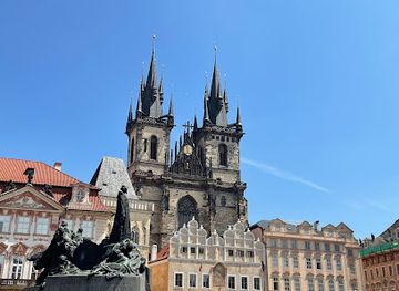 czechia/prague/old-town/attraction/jan-hus-monument