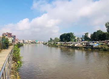 nepal/patan/mangal-bazaar/attraction/un-park