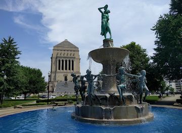 indiana/indianapolis/attraction/depew-memorial-fountain