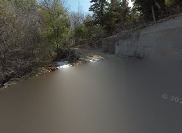 lebanon/horsh-ehden/attraction/nebeh-mar-sarkis-bakhos