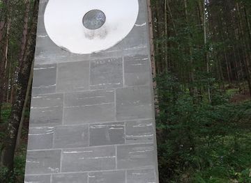 czechia/moravian-karst/attraction/studanka-s-poklonou