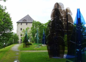 germany/bavarian-forest-national-park/attraction/das-fressende-haus