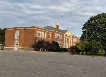 new-york/poughkeepsie/attraction/clinton-house-state-historic-site