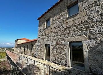 portugal/peneda-geres-national-park/attraction/quinta-da-torre-anselmo-mendes