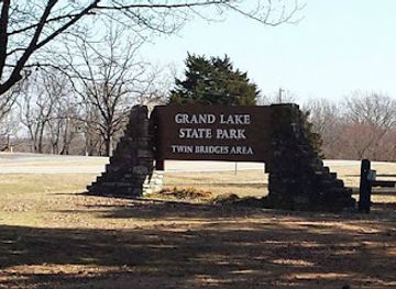 oklahoma/northeastern-oklahoma/attraction/twin-bridges-area-at-grand-lake-state-park