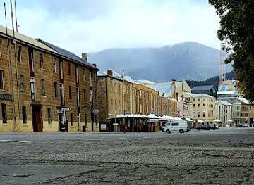 australia/hobart/attraction/salamanca-pl