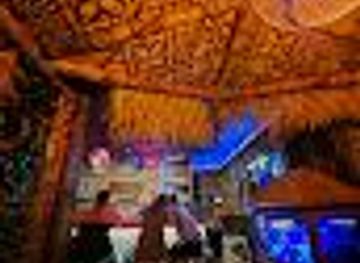 texas/galveston/attraction/pineapple-parlor