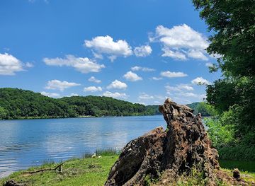 ohio/wayne-national-forest/attraction/lake-logan-state-park