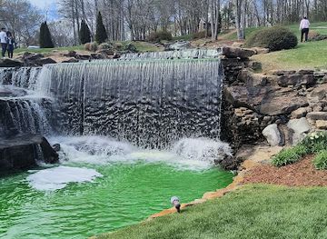 alabama/monte-sano-state-park/attraction/hampton-cove-waterfall