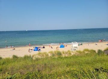 massachusetts/martha-s-vineyard/attraction/oak-bluffs-town-beach