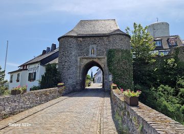 germany/eifel/attraction/burg-reifferscheid