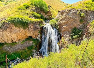 armenia/arpi-lake/attraction/trchkan-waterfall