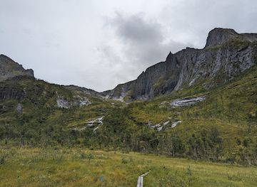 norway/senja-island/attraction/roalden-trail-head