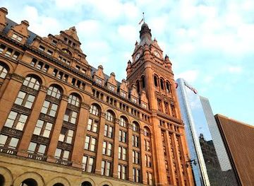 wisconsin/milwaukee/attraction/milwaukee-city-hall