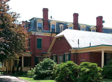 massachusetts/new-bedford/attraction/new-bedford-museum-of-glass