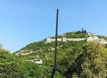 france/grenoble/attraction/etoile-polaire