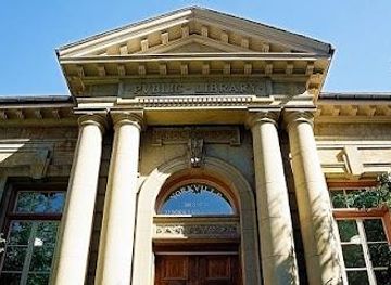 canada/toronto/attraction/toronto-public-library-yorkville-branch