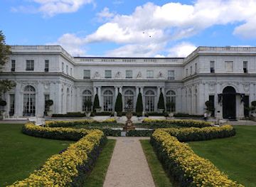 rhode-island/yawgoo-valley-ski-area-water-park/attraction/rosecliff