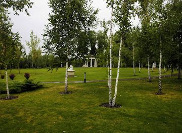 ukraine/kyiv-reservoir/attraction/altanka-z-olenyamy