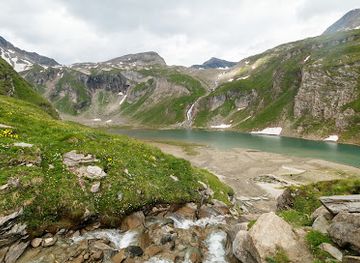 austria/grossglockner-high-alpine-road/attraction/pasterzenalpe