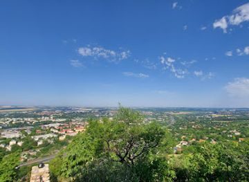 hungary/tatabanya/attraction/nek-emlekkereszt