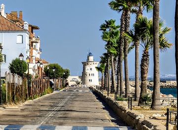spain/cadiz/santa-maria/attraction/puerto-sherry-lighthouse