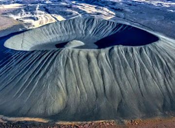 iceland/askja-caldera/attraction/hverfjall-volcano-trail