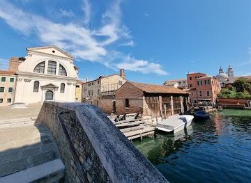 italy/venice/attraction/parrocchia-dei-santi-gervasio-e-protasio-san-trovaso