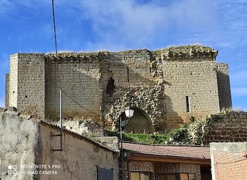 spain/castile-and-leon/attraction/castillo-de-alfonso-tellez-de-meneses-s-xiii-xv-en-ruinas