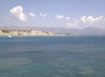 greece/kefalonia/attraction/kounopetra