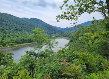 west-virginia/new-river-gorge-national-park-and-preserve/attraction/bluestone-state-park