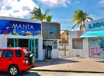 mexico/cancun/attraction/sealife-marina