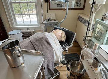 wisconsin/oshkosh/attraction/julaine-farrow-museum